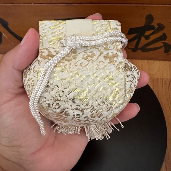 Japanese charm - Picture 2 of 5